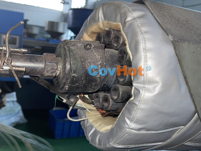 <a href=http://www.freefrog.cn/e/tags/?tagname=%E6%B3%A8%E5%A1%91%E6%9C%BA%E4%BF%9D%E6%B8%A9 target=_blank class=infotextkey>注塑機(jī)保溫</a>,炮筒<a href=http://www.freefrog.cn/e/tags/?tagname=%E4%BF%9D%E6%B8%A9%E5%A5%97 target=_blank class=infotextkey>保溫套</a>,方便檢修